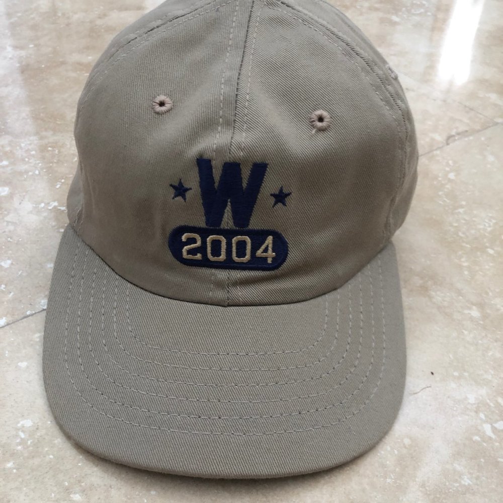 Vintage W 2004 Baseball Cap Never Worn